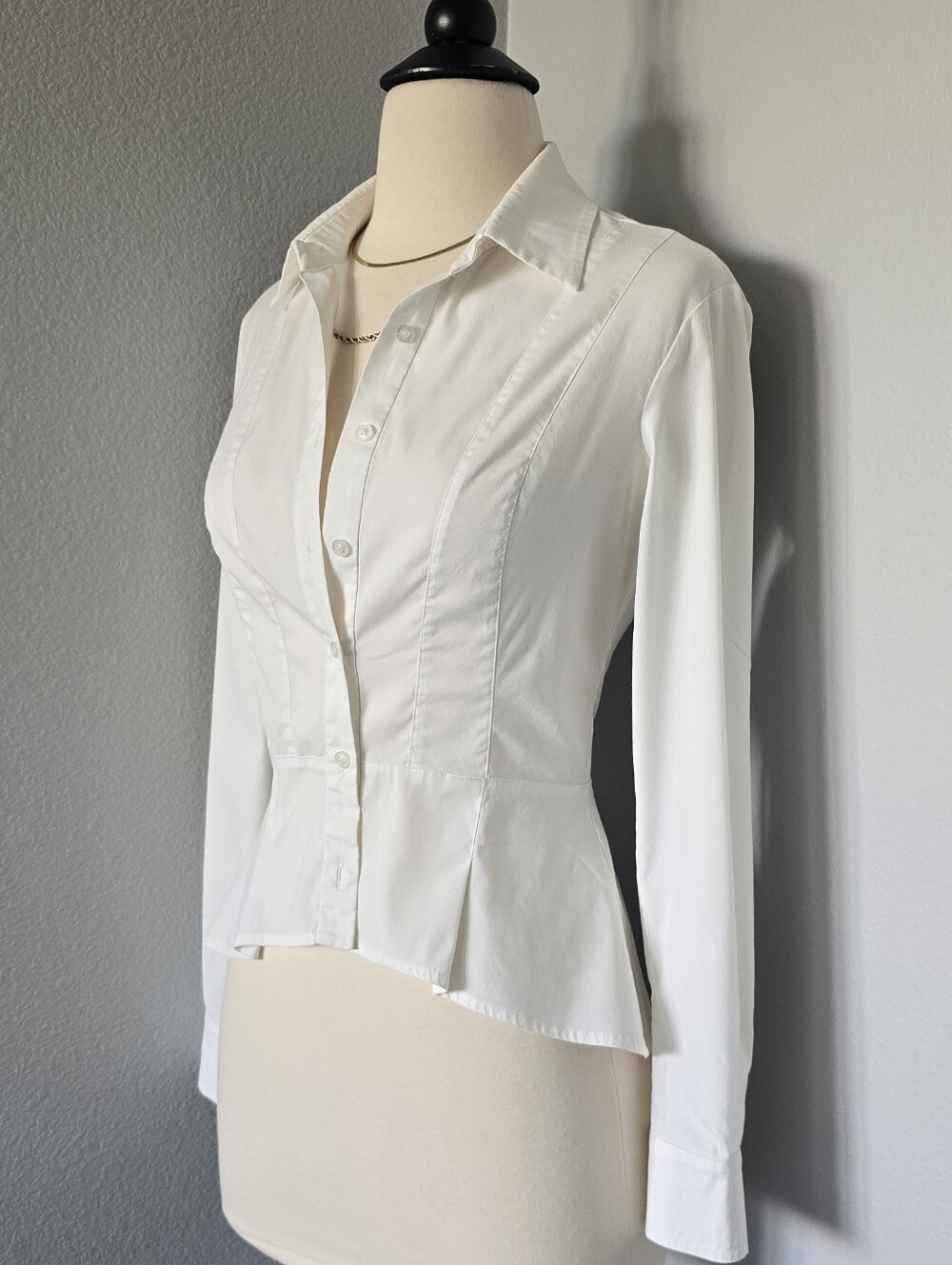 Bebe Top White Fitted Button Down Blouse Snatched Waist XXS Corporate Siren